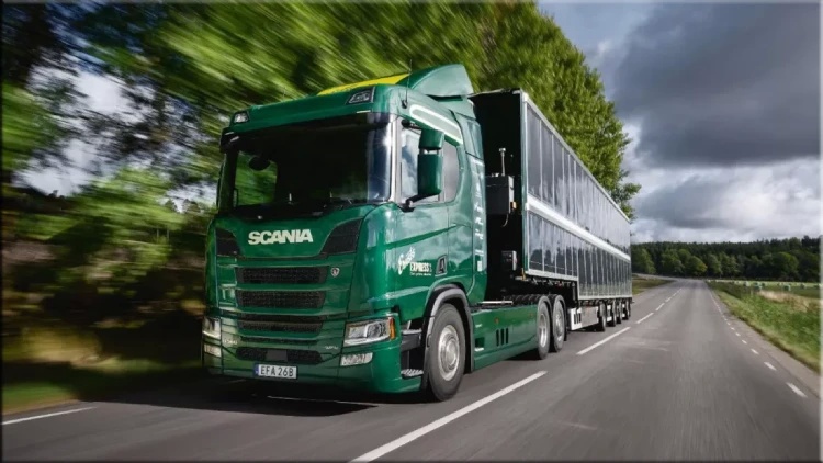 Scania, Güneş Enerjili Hibrit Kamyonunu Yollarda Test Ediyor