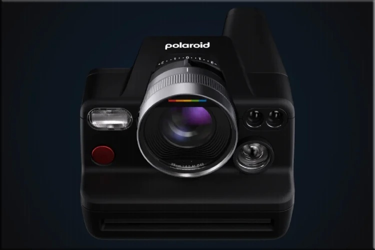 Polaroid'in en yenilikçi şipşak fotoğraf makinesi tanıtıldı