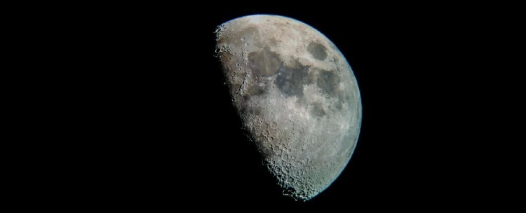 Ay'ın Gizemi Çözüldü: Bilim İnsanları İç Yapısını Açığa Çıkardı!