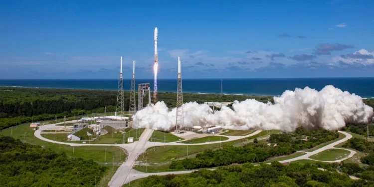 Amazon'dan Starlink'e Rakip: Kuiper Projesi İlk Uydularını Başarıyla Fırlattı!
