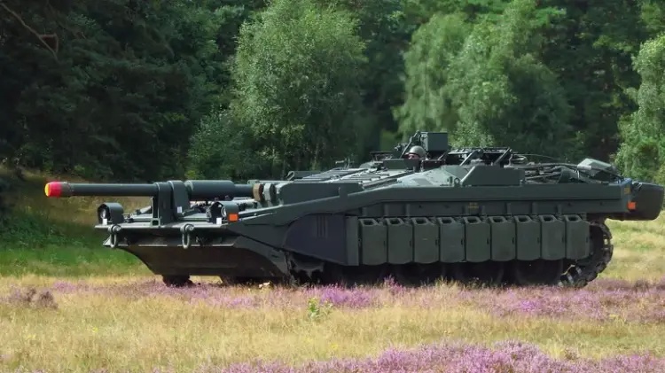İsveç'in Stridsvagn 103 Tankı Neden Bu Kadar Farklı?