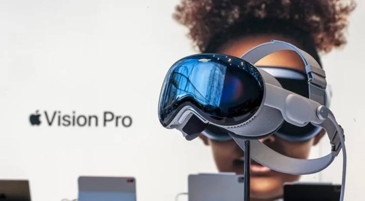 Apple Vision Pro 5 Ülkede Daha Satışa Çıktı