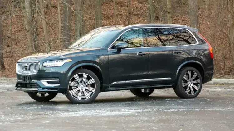 Yenilenen Volvo XC90 Türkiye Fiyatı ve Tanıtım Tarihi